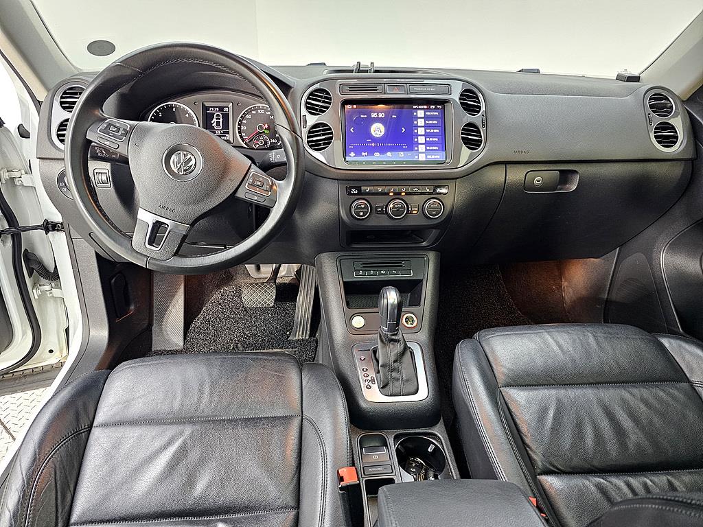 Volkswagen Tiguan - Vista 5