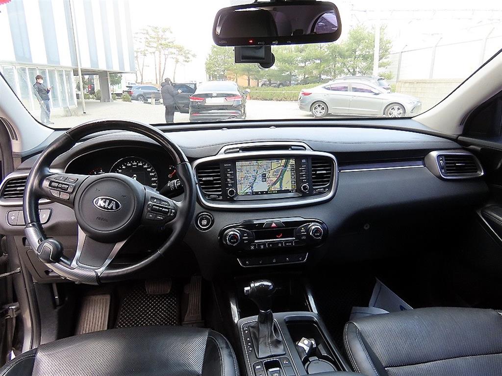 KIA Sorento - Vista 7