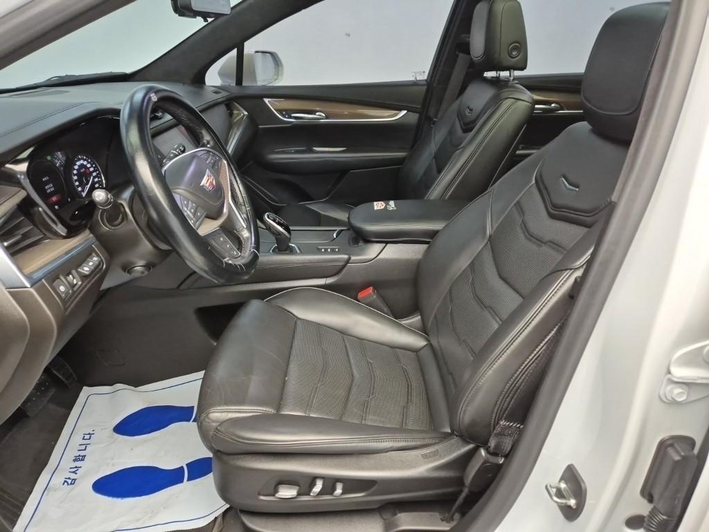 Cadillac XT5 - Vista 11