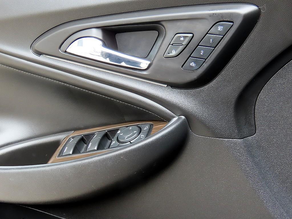 Chevrolet Malibu - Vista 11