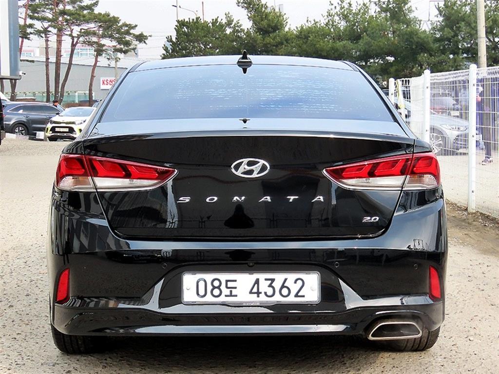 HYUNDAI Sonata - Vista 4