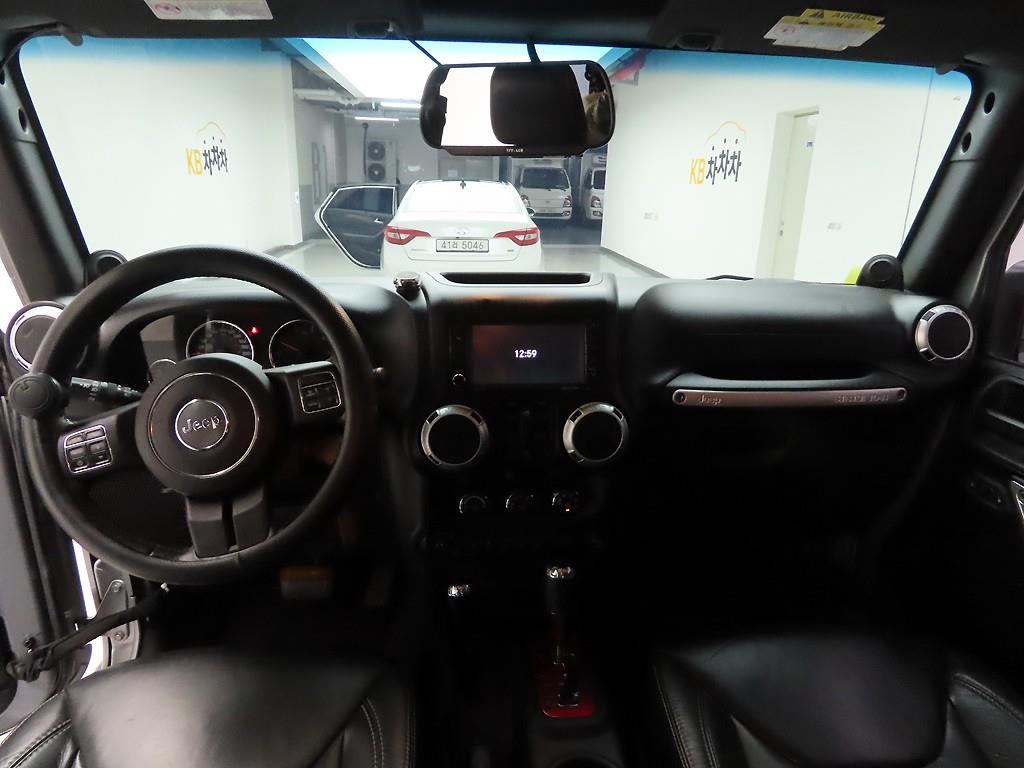 Jeep Wrangler - Vista 7