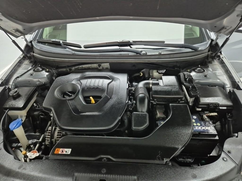 HYUNDAI Sonata - Vista 5