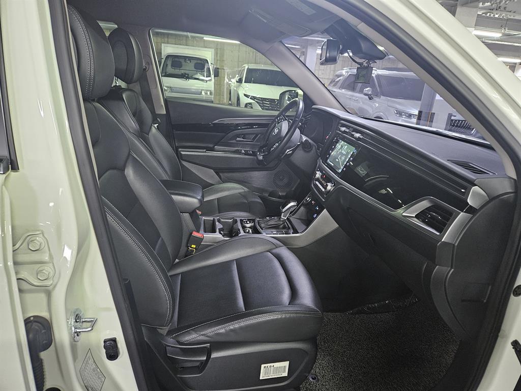 Ssangyong Korando - Vista 9