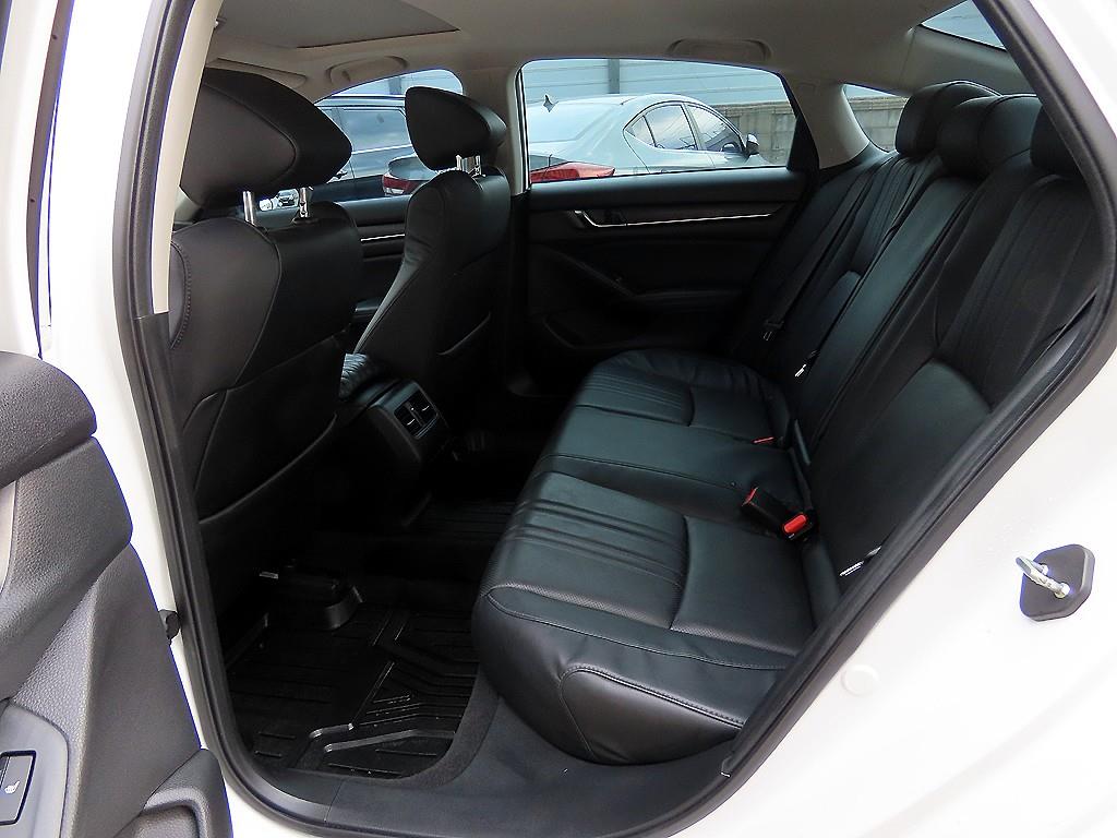 Honda Accord - Vista 6