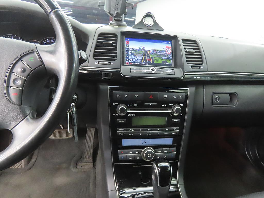 KIA Opirus - Vista 10