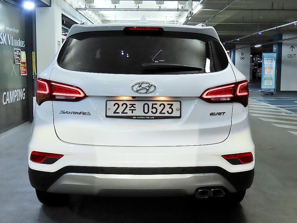 HYUNDAI Santa Fe - Vista 5
