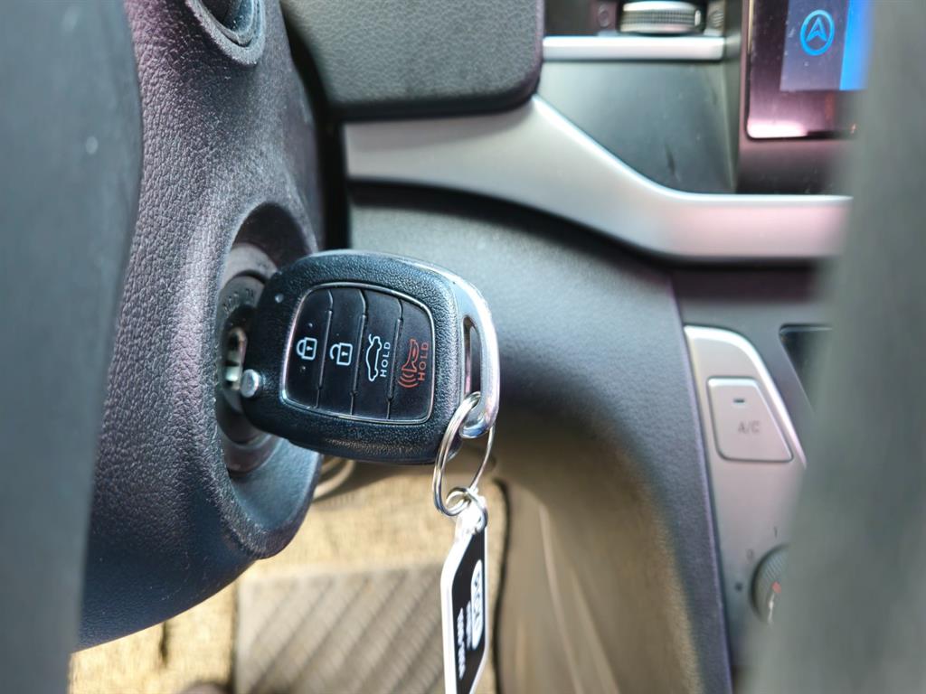 HYUNDAI Avante 2016 Plateado - Importación desde Corea - HF Imports Iquique - Foto 15