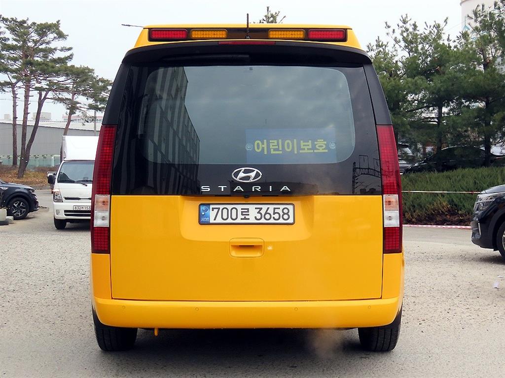 HYUNDAI Staria - Vista 4