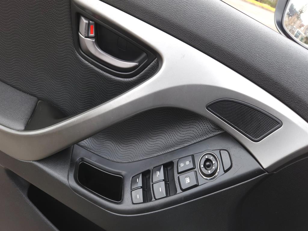 HYUNDAI Avante 2012 Gris - Importación desde Corea - HF Imports Iquique - Foto 15