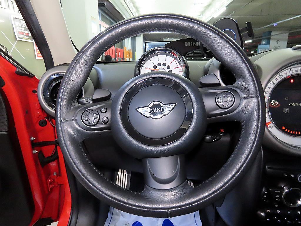 Mini Countryman - Vista 8