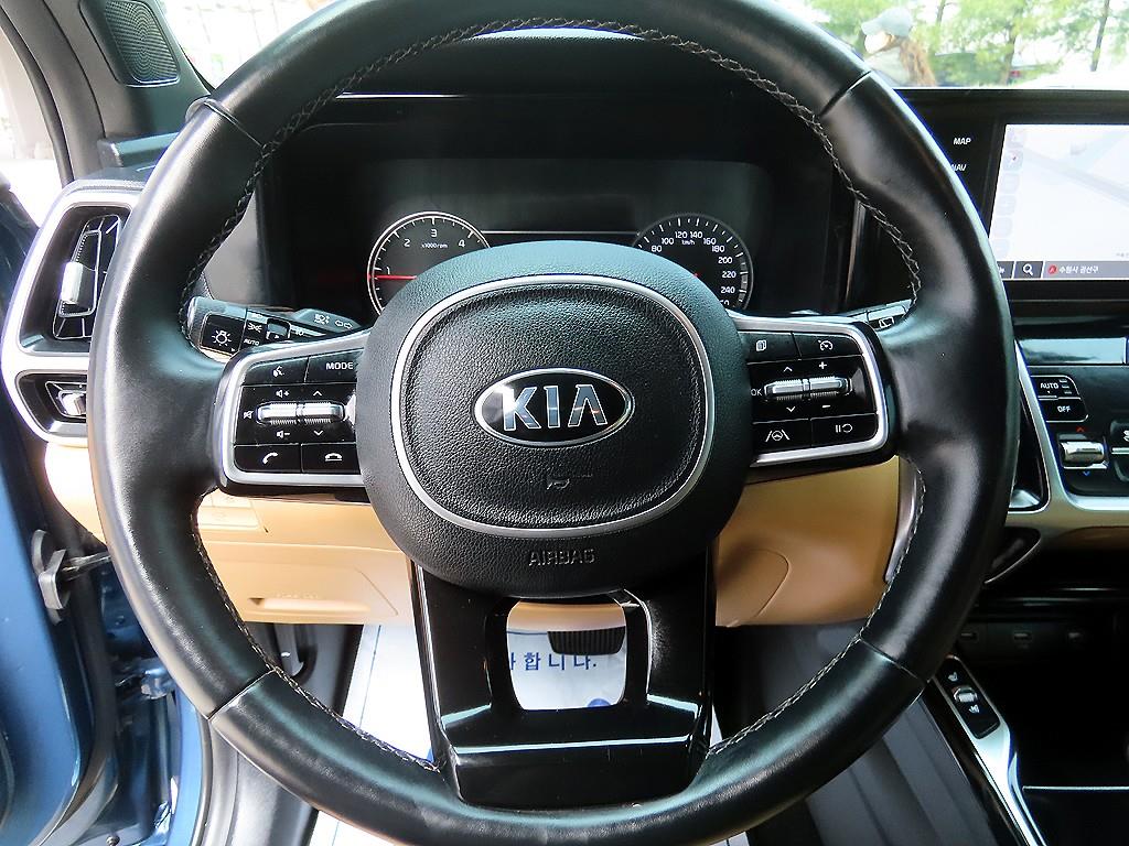 KIA Sorento - Vista 8