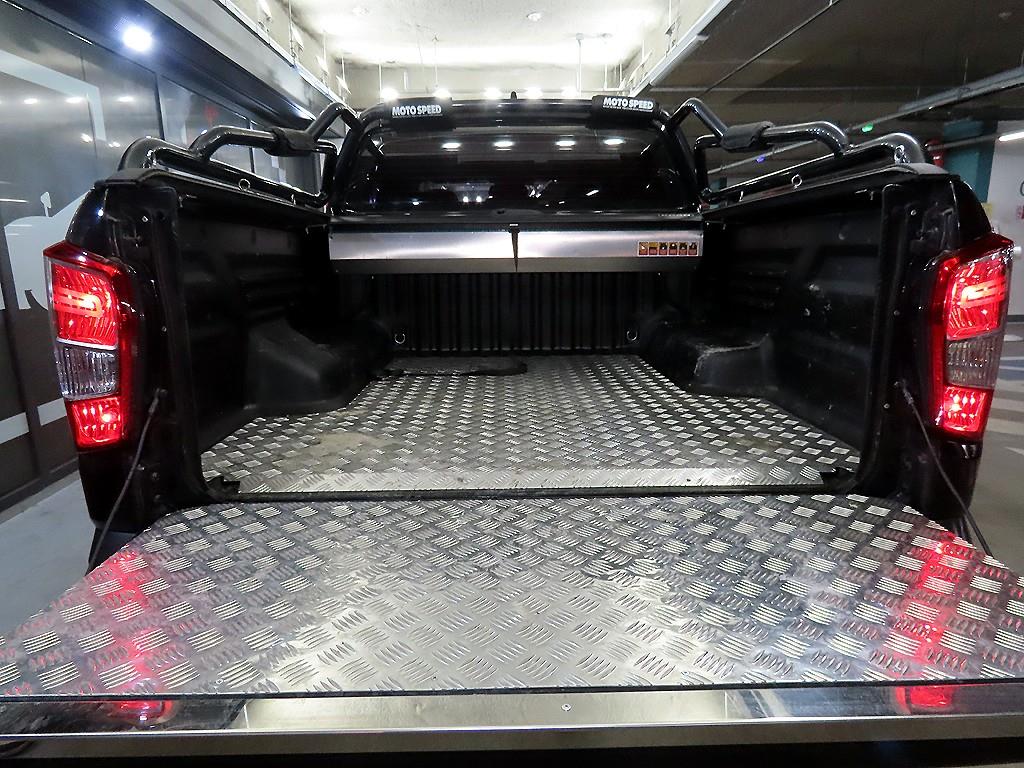 Ssangyong Rexton 2019 Negro - Importación desde Corea - HF Imports Iquique - Foto 17