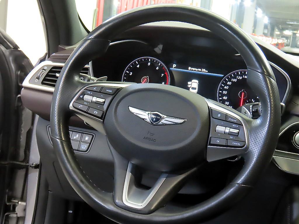 Genesis G70 - Vista 8