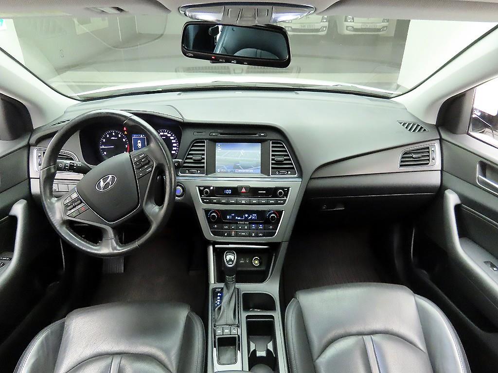 HYUNDAI Sonata - Vista 8