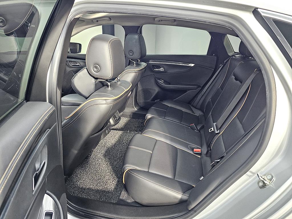 Chevrolet Impala - Vista 9