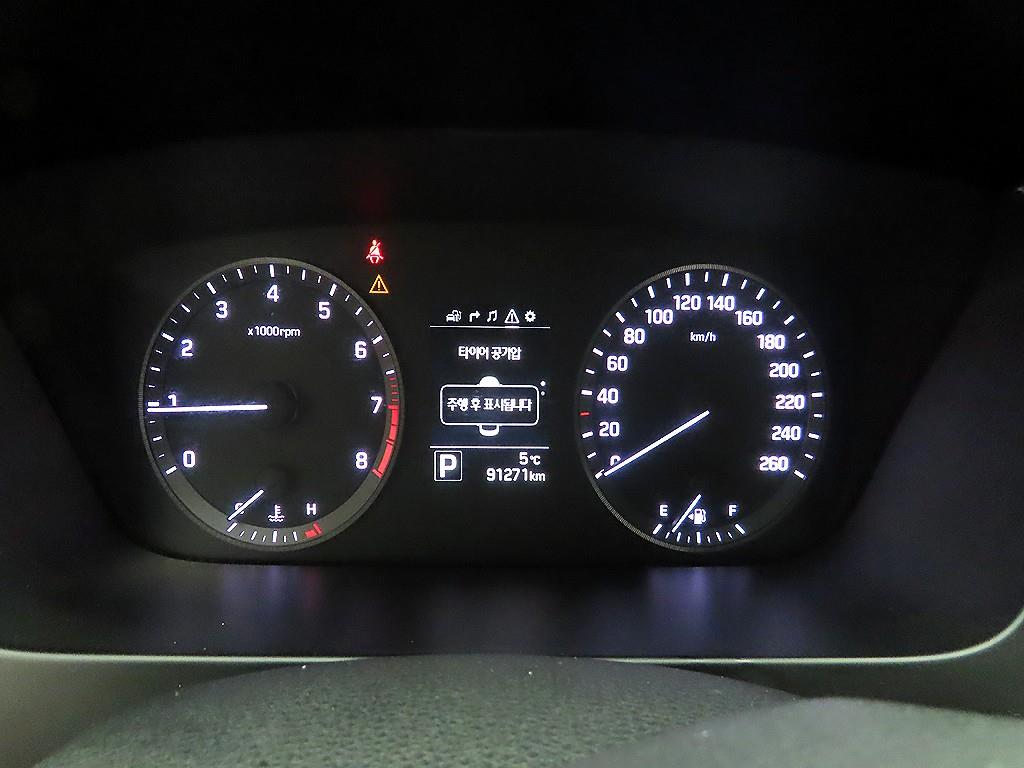 HYUNDAI Sonata - Vista 6