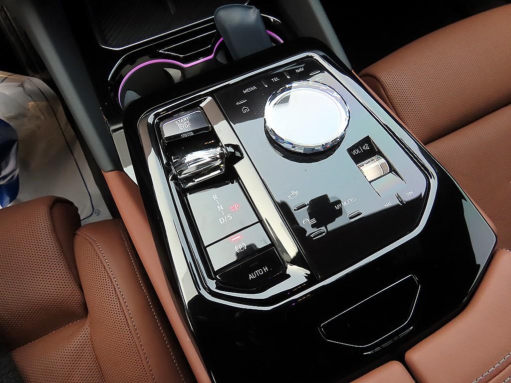 BMW 5 Series - Vista 11