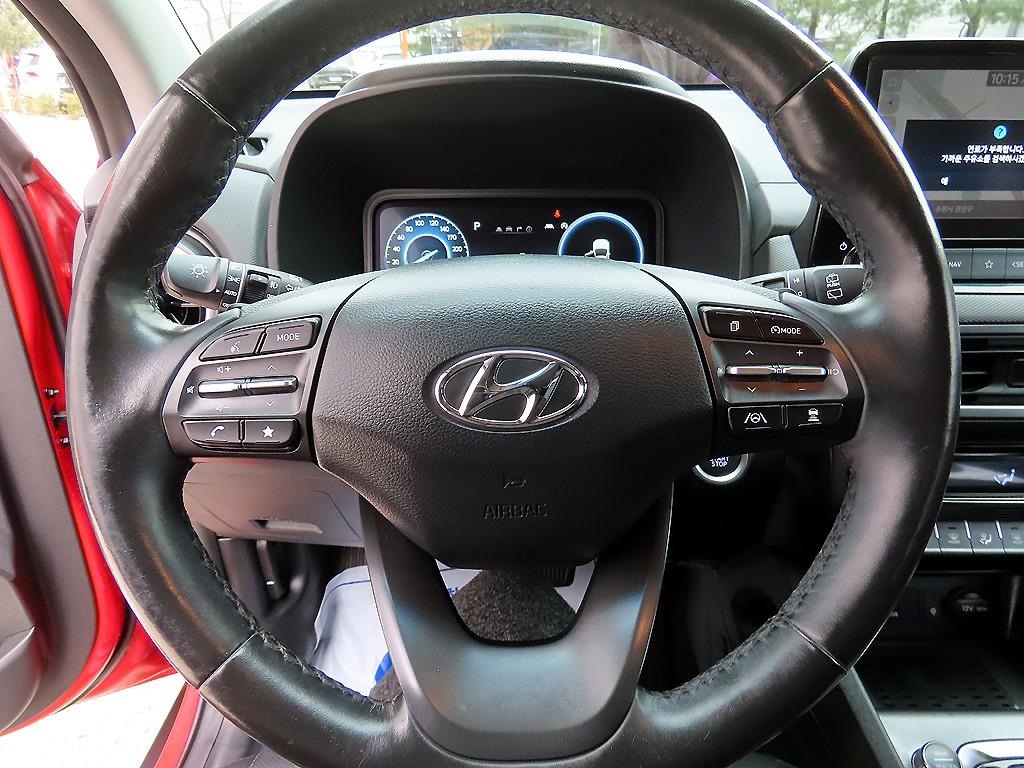 HYUNDAI Kona - Vista 8