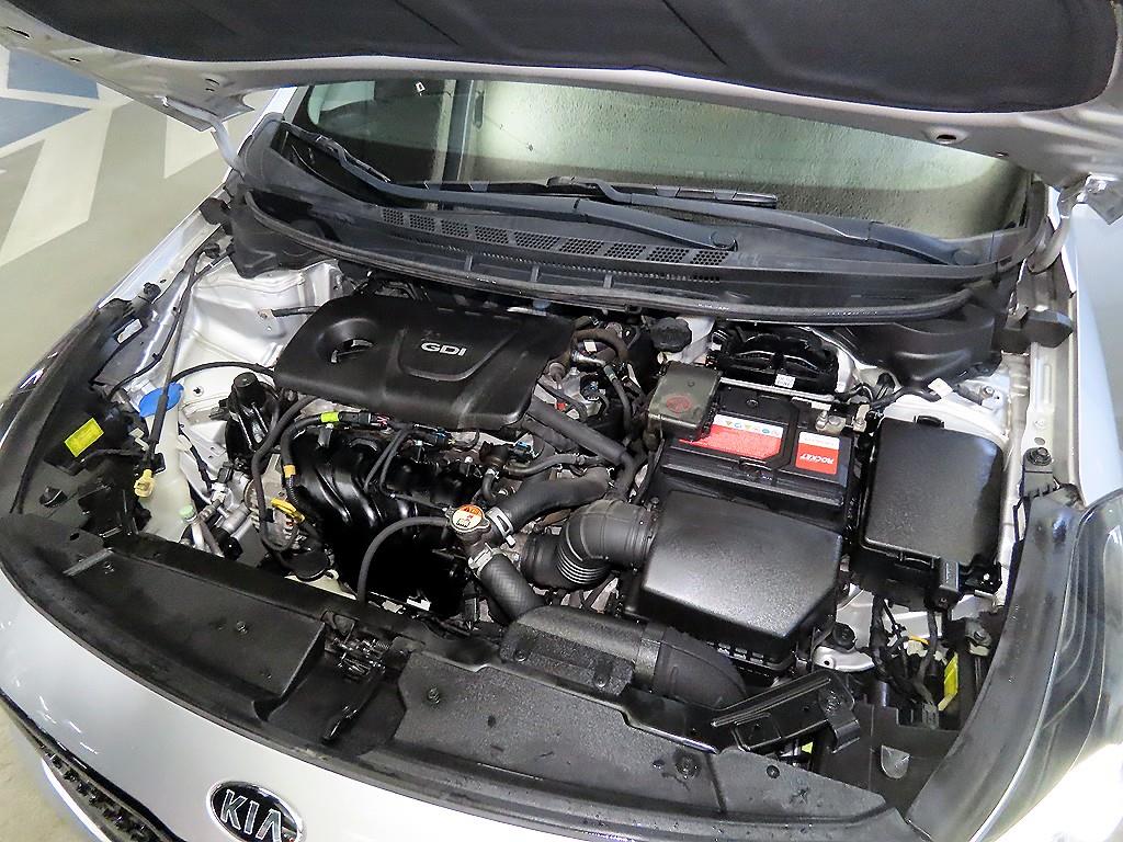 KIA K3 2018 Plateado - Importación desde Corea - HF Imports Iquique - Foto 17