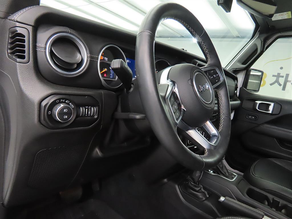 Jeep Wrangler 2018 Blanco - Importación desde Corea - HF Imports Iquique - Foto 14