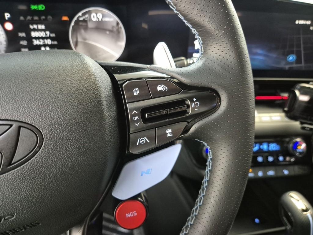 HYUNDAI Avante - Vista 7