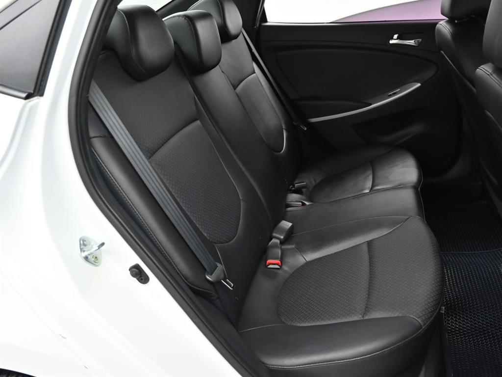 HYUNDAI Accent 2014 Blanco - Importación desde Corea - HF Imports Iquique - Foto 11