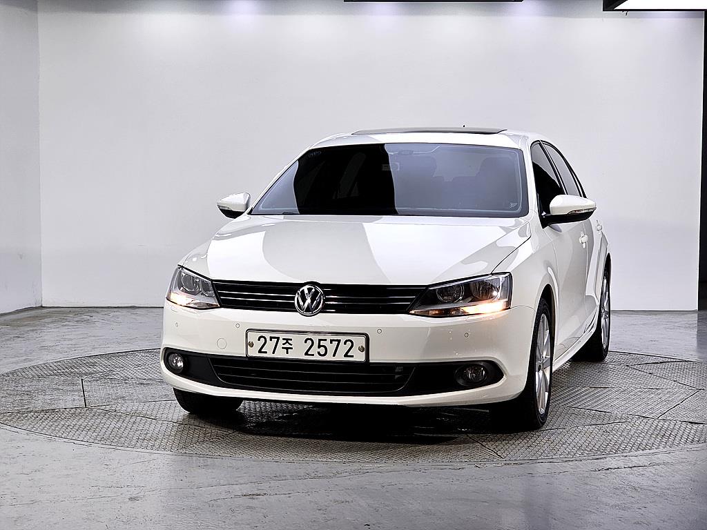 Volkswagen Jetta - Vista 2