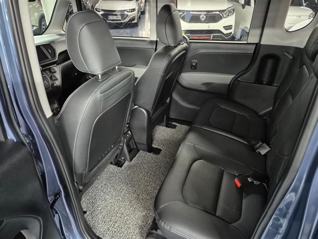 KIA Ray - Vista 8