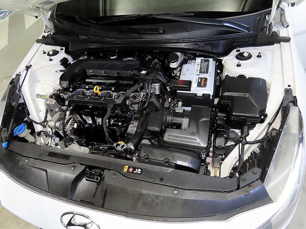 HYUNDAI Avante 2023 Blanco - Importación desde Corea - HF Imports Iquique - Foto 19