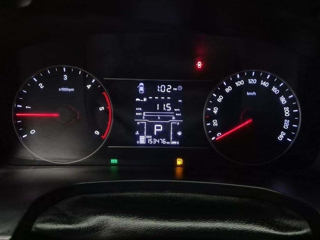 Ssangyong Rexton - Vista 6