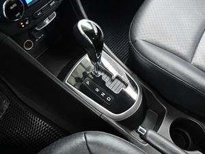 HYUNDAI Accent - Vista 12