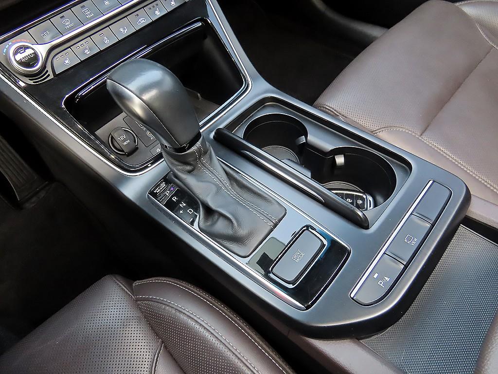 HYUNDAI Grandeur - Vista 10