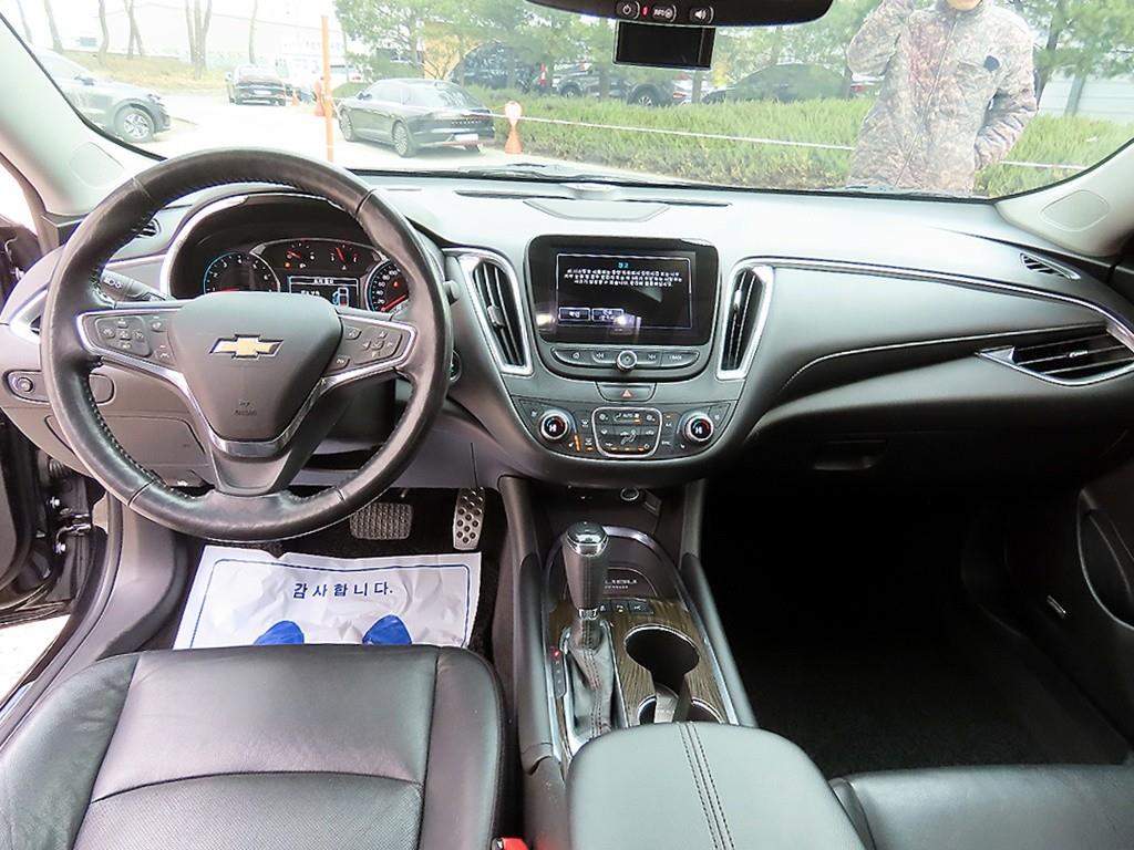 Chevrolet Malibu - Vista 7