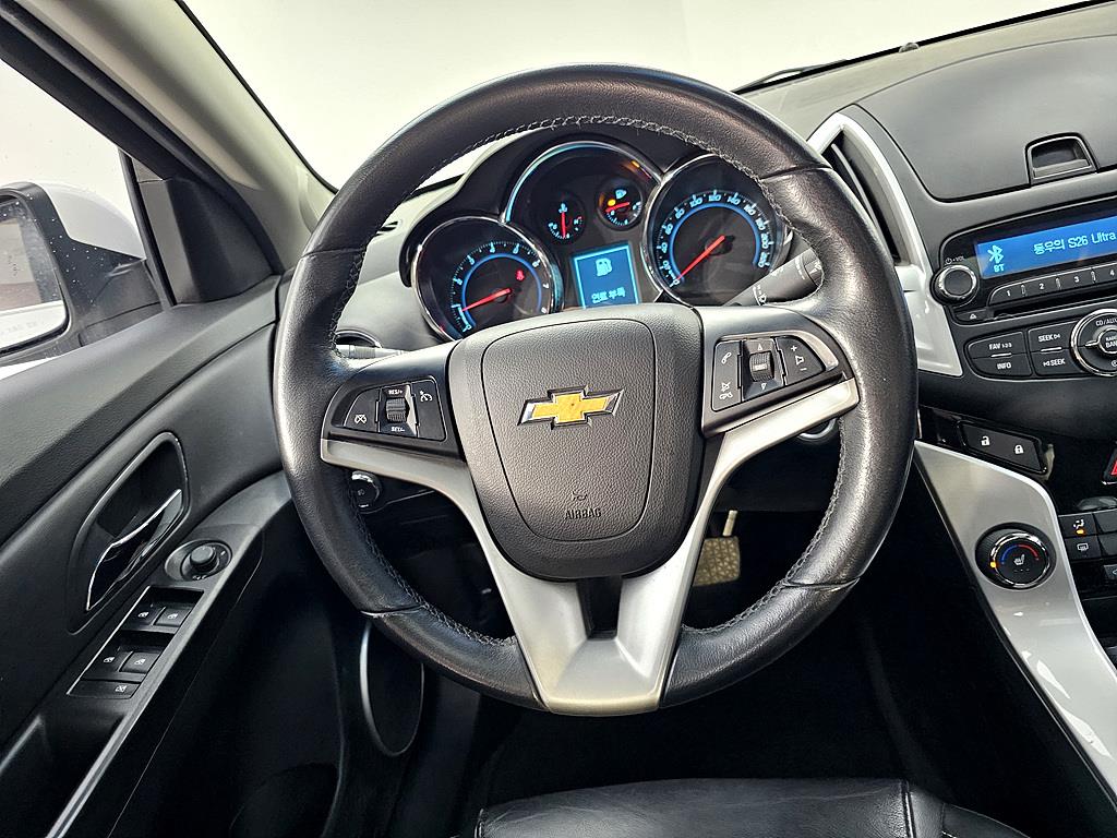 Chevrolet Cruise - Vista 11