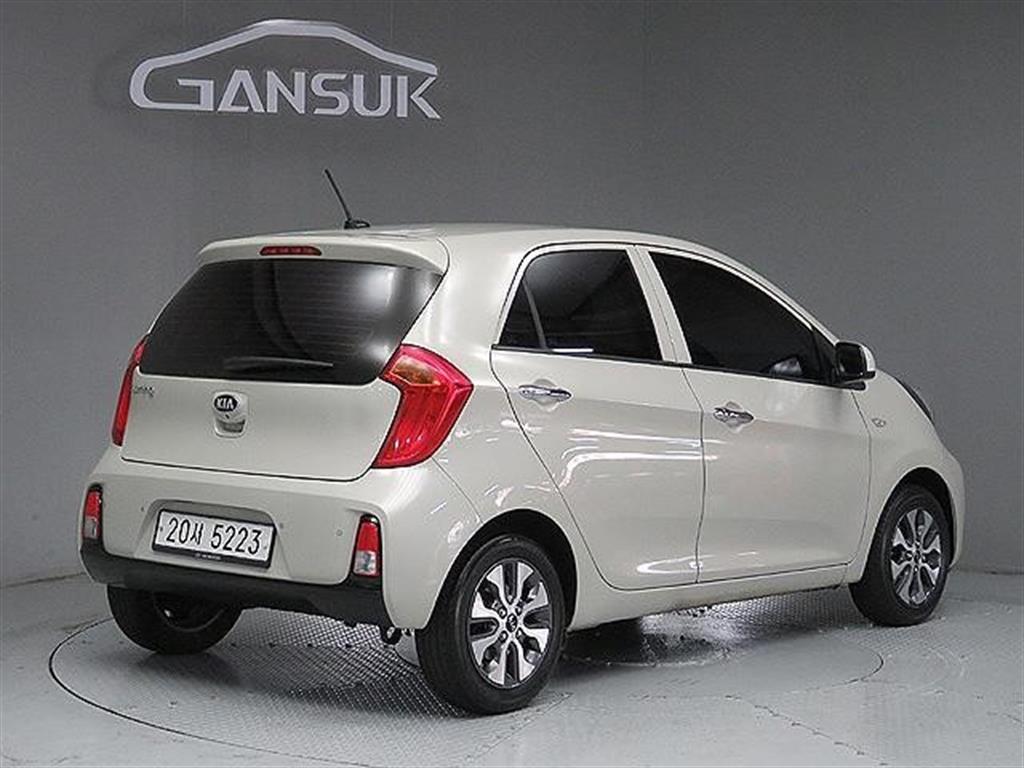 KIA Morning - Vista 4