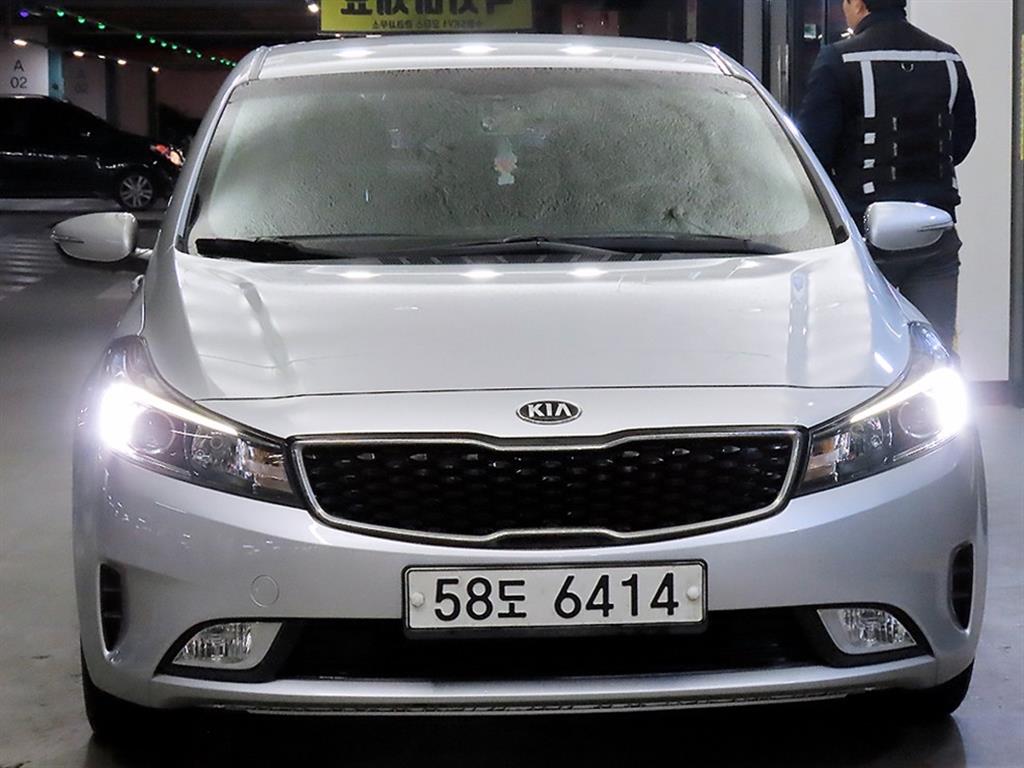 KIA K3 - Vista 2