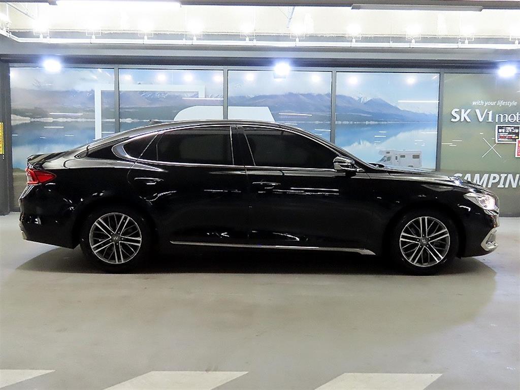 HYUNDAI Grandeur - Vista 3