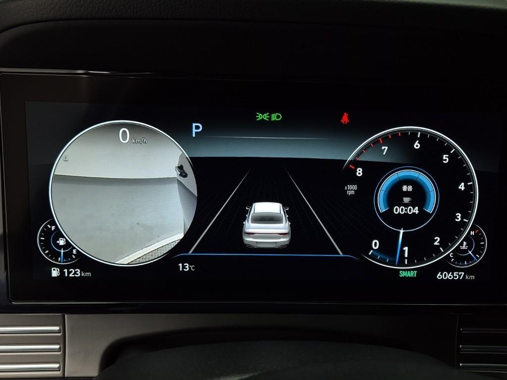 HYUNDAI Grandeur - Vista 6