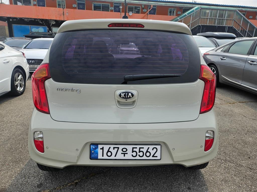 KIA Morning - Vista 4