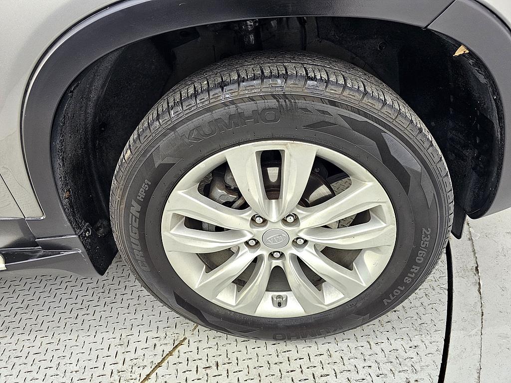 KIA Sorento 2011 Gris - Importación desde Corea - HF Imports Iquique - Foto 20