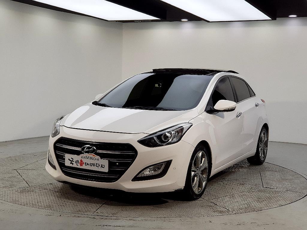 HYUNDAI i30 2012 Blanco - Importación desde Corea - HF Imports Iquique - Foto 1