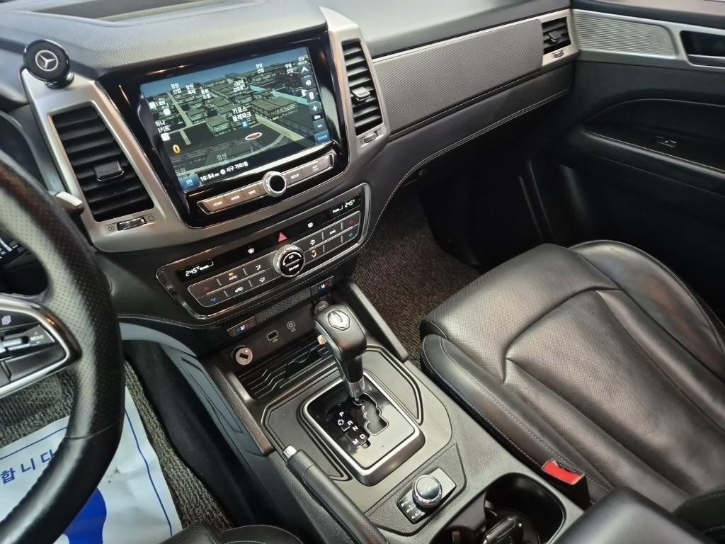 Ssangyong Rexton - Vista 10