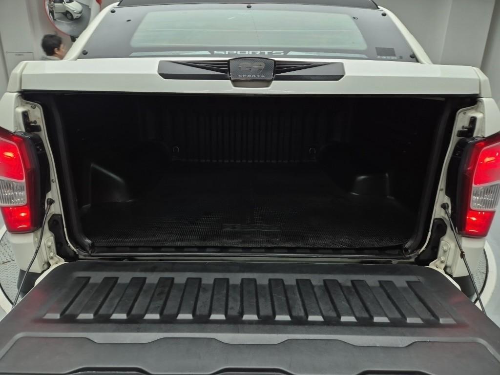 Ssangyong Rexton 2019 Blanco - Importación desde Corea - HF Imports Iquique - Foto 20