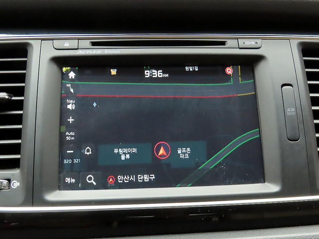 KIA Carnival - Vista 9