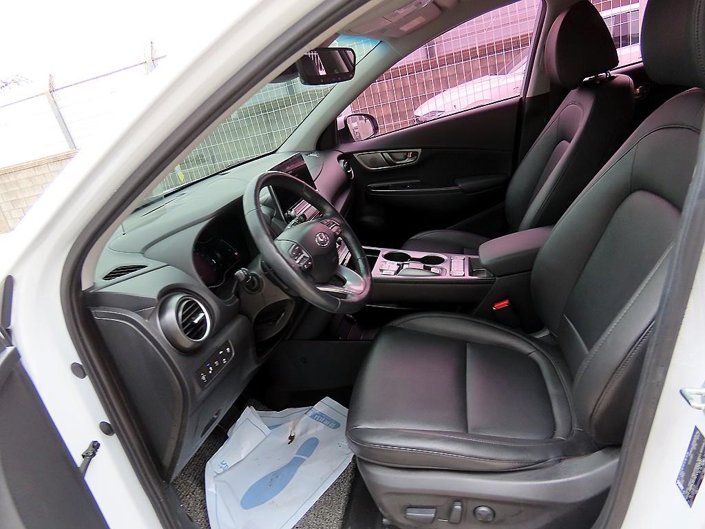 HYUNDAI Kona - Vista 5