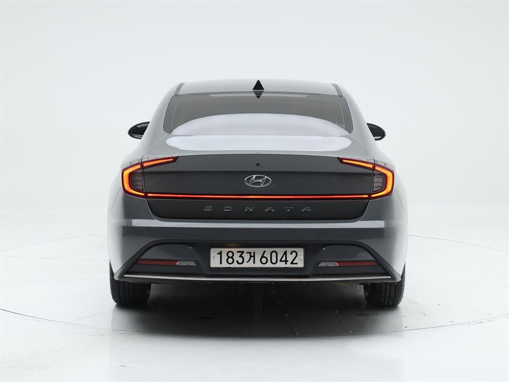 HYUNDAI Sonata - Vista 9