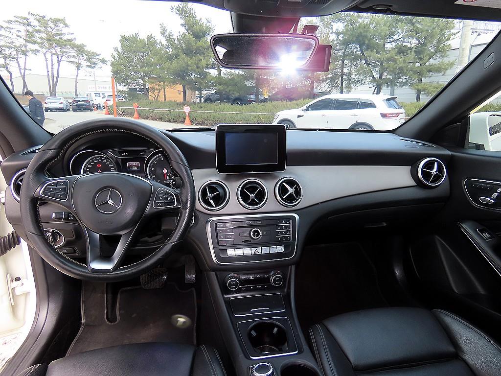 Mercedes Benz CLA Class - Vista 7