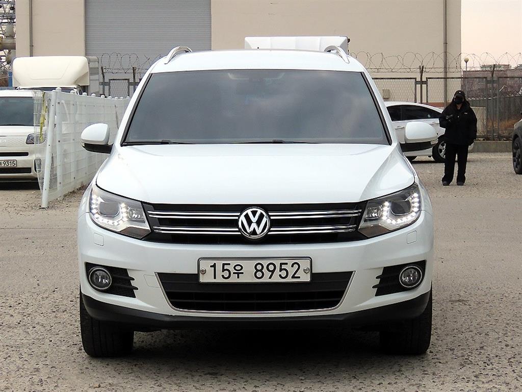 Volkswagen Tiguan 2015 Blanco - Importación desde Corea - HF Imports Iquique - Foto 1