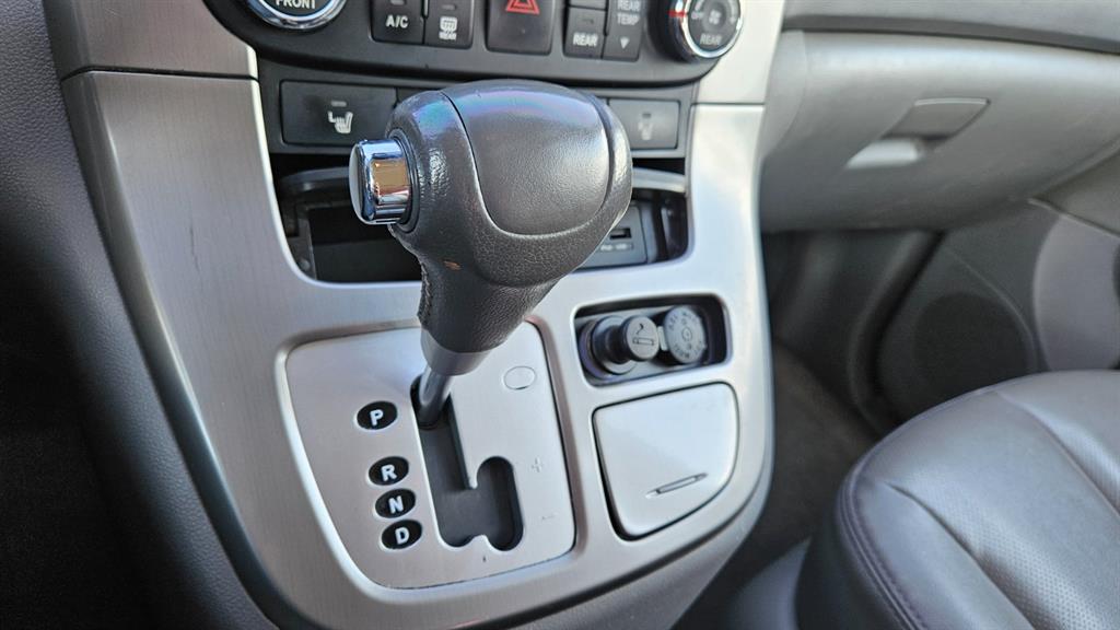 KIA Carnival - Vista 9